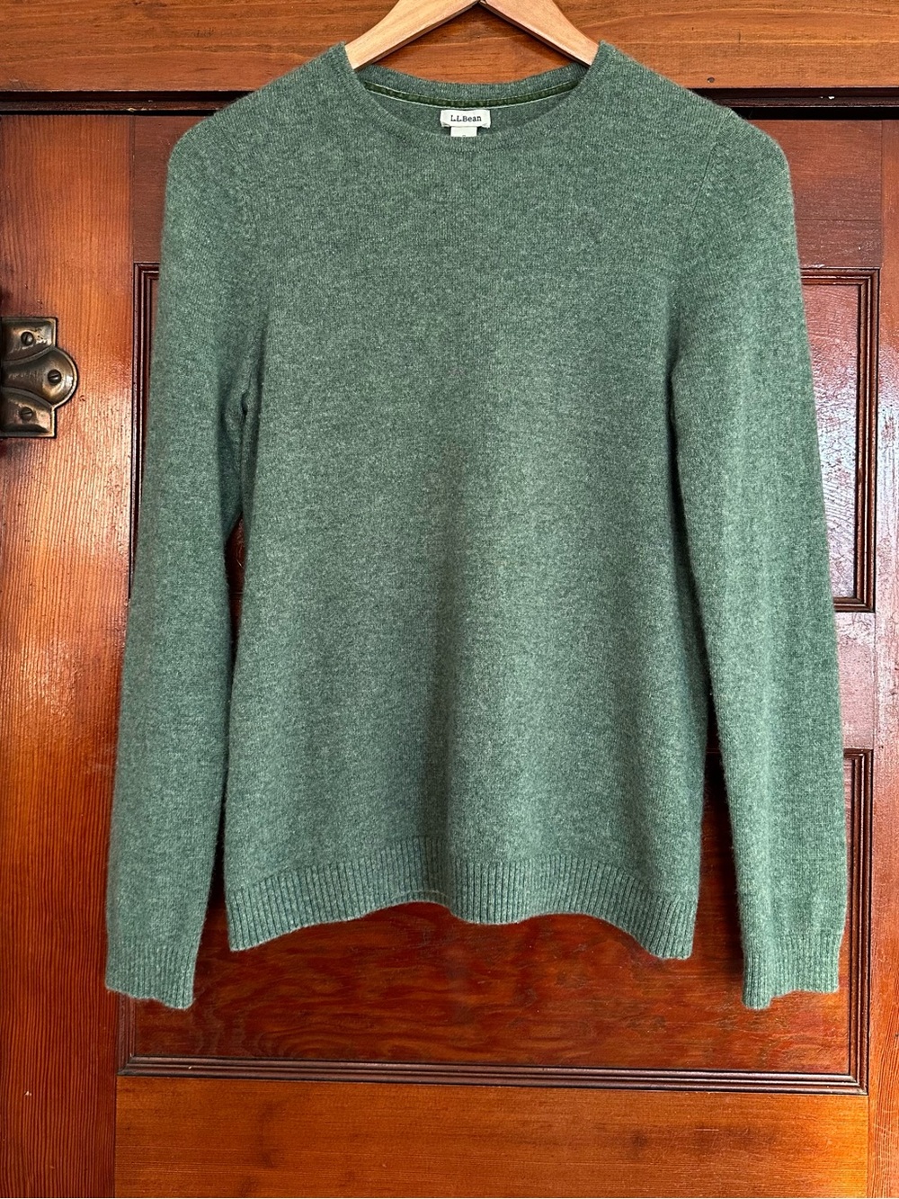 L.L. Bean Classic Cashmere Crewneck Sweater Size Small Olive Green Quiet Luxury